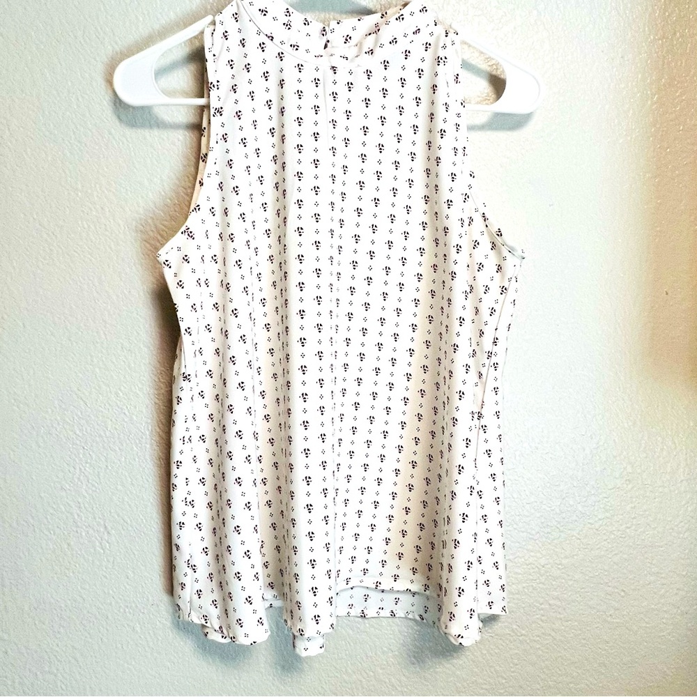 LOFT Sleeveless Blouse XS Lightweight Summer Top Minimalist
